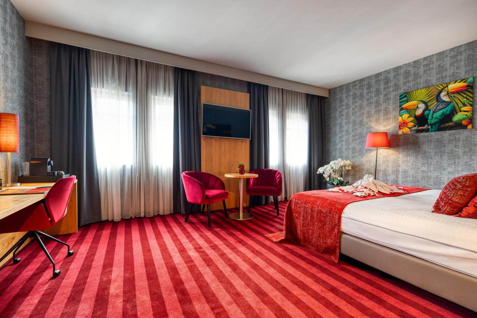 Hotel Verviers Van Der Valk Esterno foto