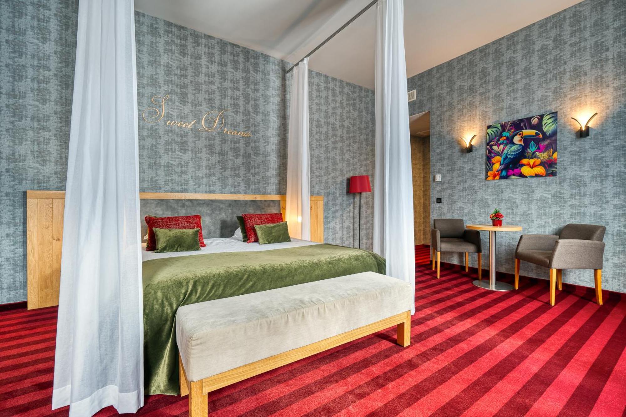 Hotel Verviers Van Der Valk Esterno foto